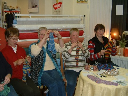 Str&uuml;mpfe Stricken